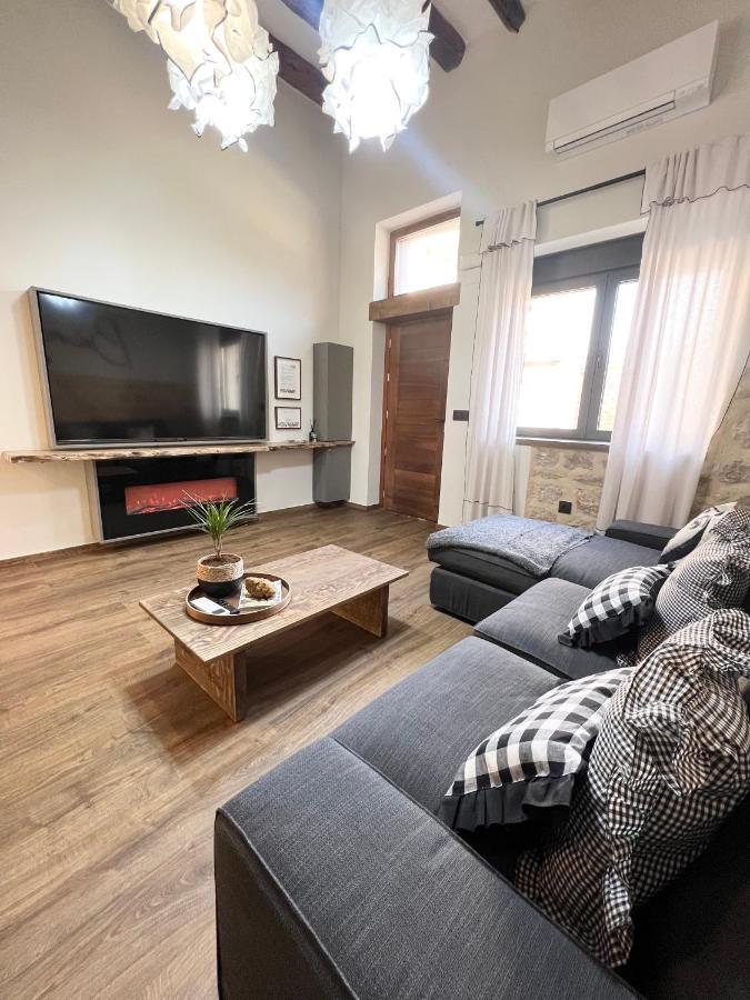 Alhama de Aragón Banova Apartamento Turistico מראה חיצוני תמונה